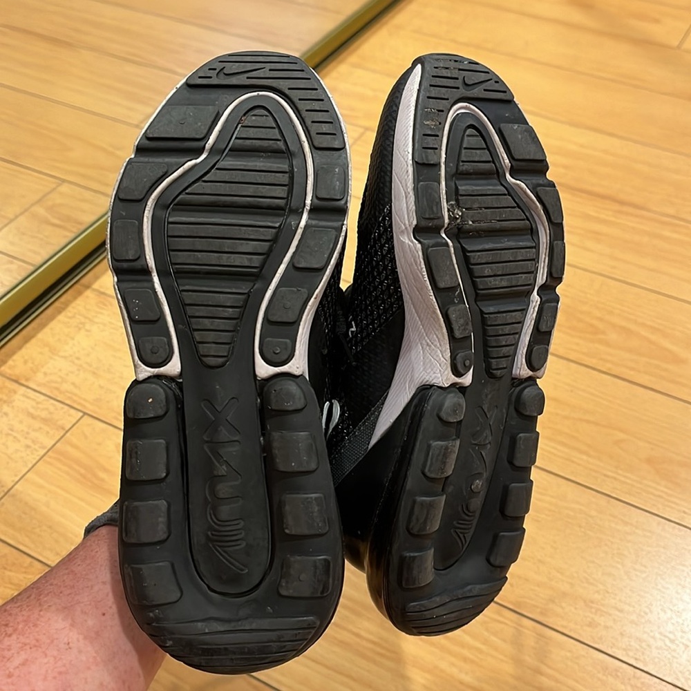 Nike sneakers - Picture 7 of 10